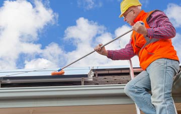 Garnfadryn soft wash roof cleaning